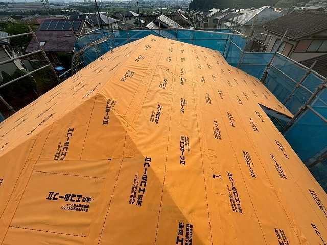 防水処理が進んだ屋根面